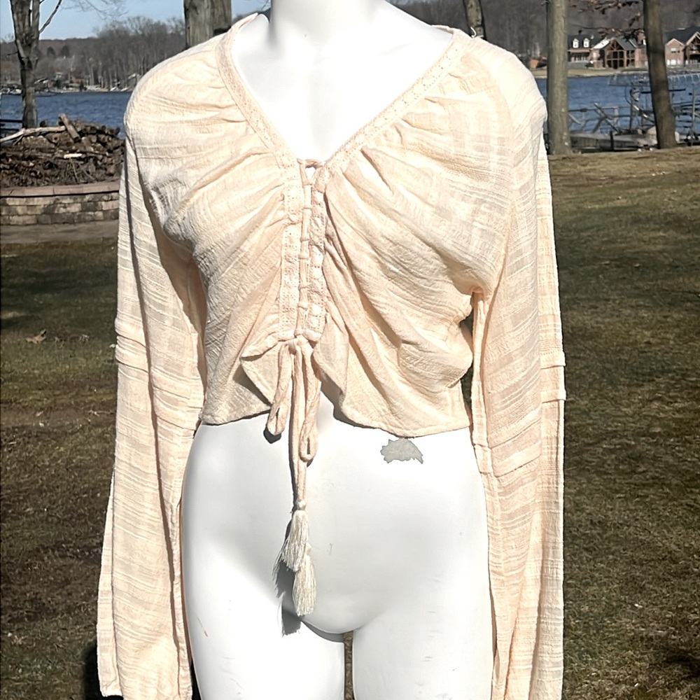 NWT Chelsea & Violet Boho cropped lace up top M-L